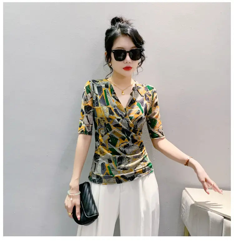 Casual Retro Standard Half Sleeve Regular V-neck All-match Bottoming Shirt
