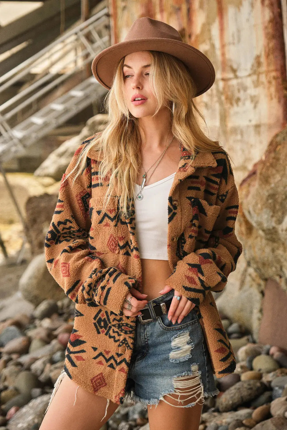 Women’s Retro Plush Lapel Long-sleeved Jacket