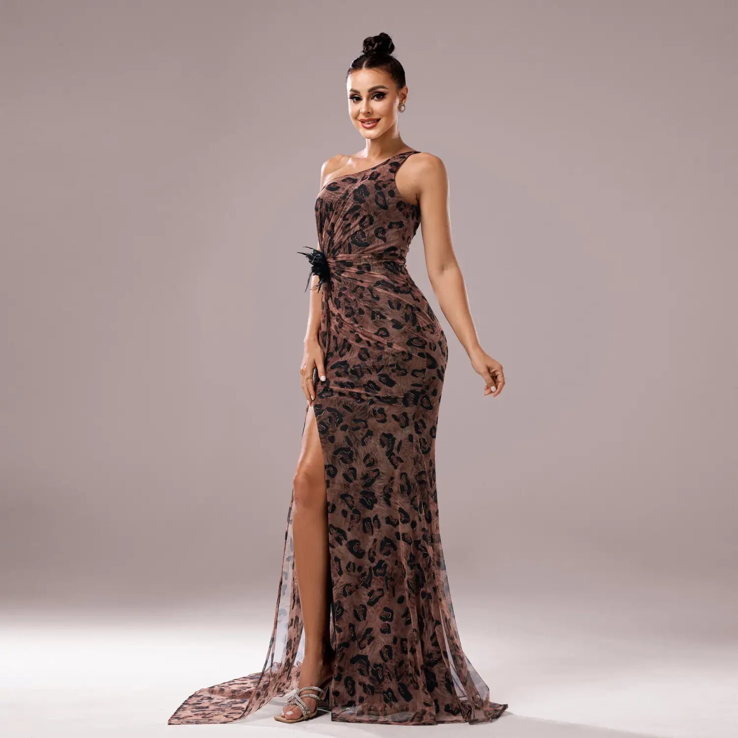 One-shoulder Diagonal Collar Leopard Sequined Evening Dress