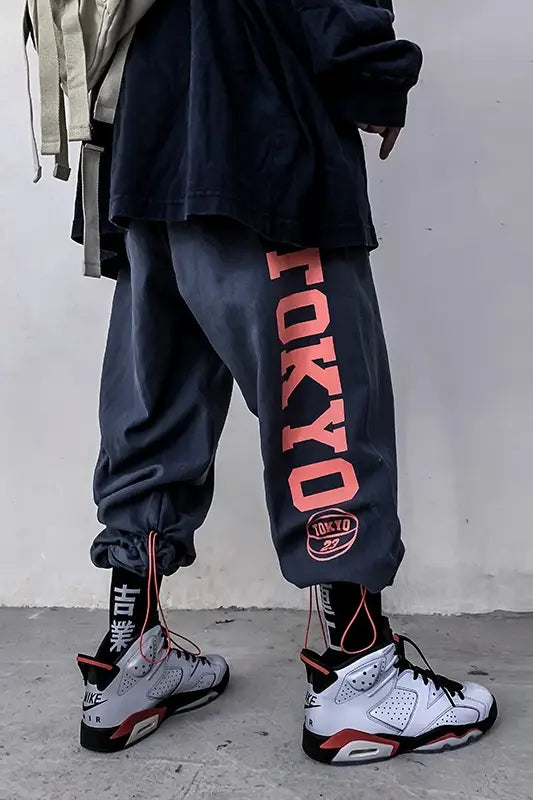 Drawstring loose slacks