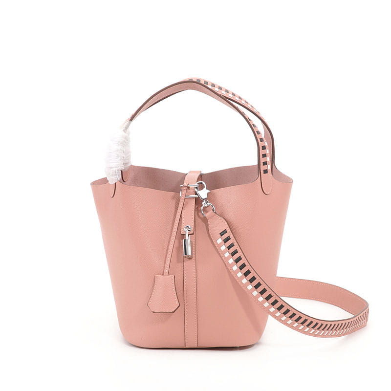 Luxe Leather Shoulder Bag High-End Fashion Online