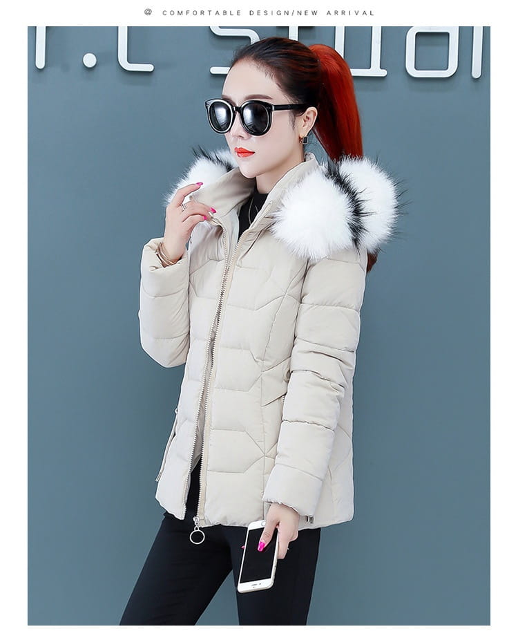 Women’s Short Detachable Large Fur Collar Cotton Coat