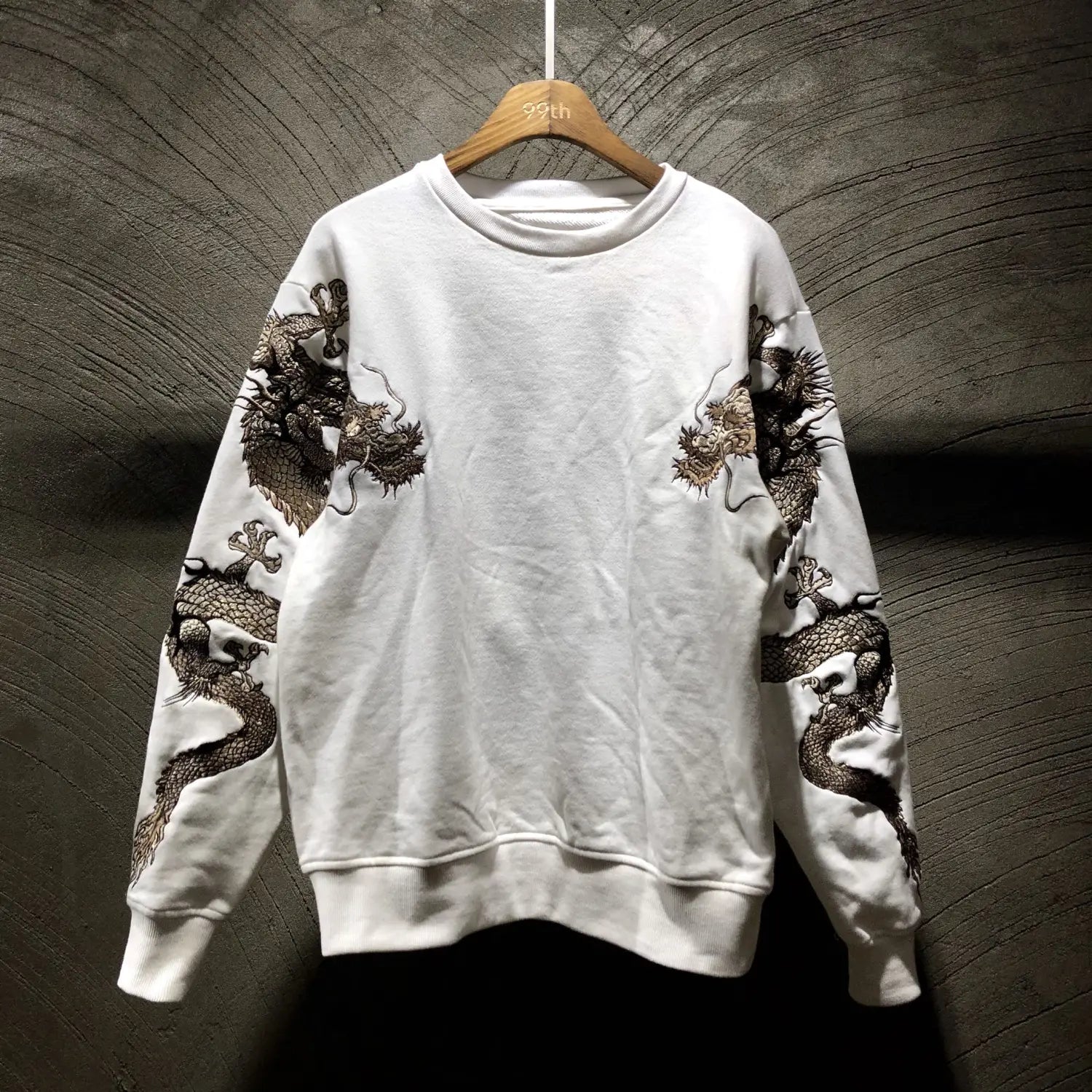 Men’s embroidered crew neck sweatshirt with double arms