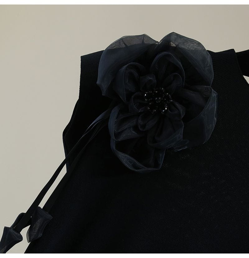 Exquisite Flowers Beaded Sleeveless T-shirt