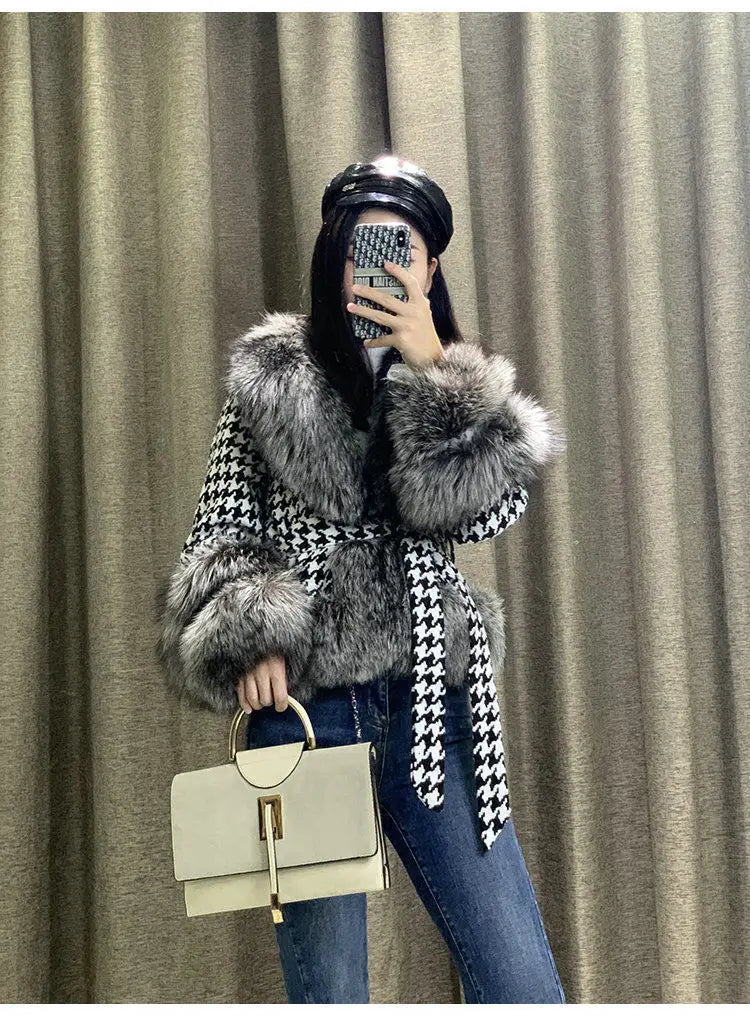 Fur Coat Women’s Short Houndstooth Fur Collar Silver Fox Fur Jacket
