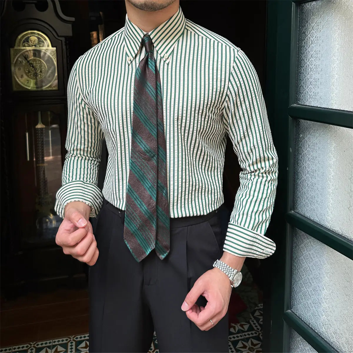 Men’s Seersucker Breathable Stripes Long-sleeved Shirt