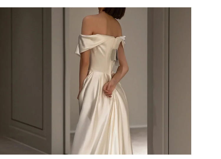 French White Off-shoulder Light Wedding Dress