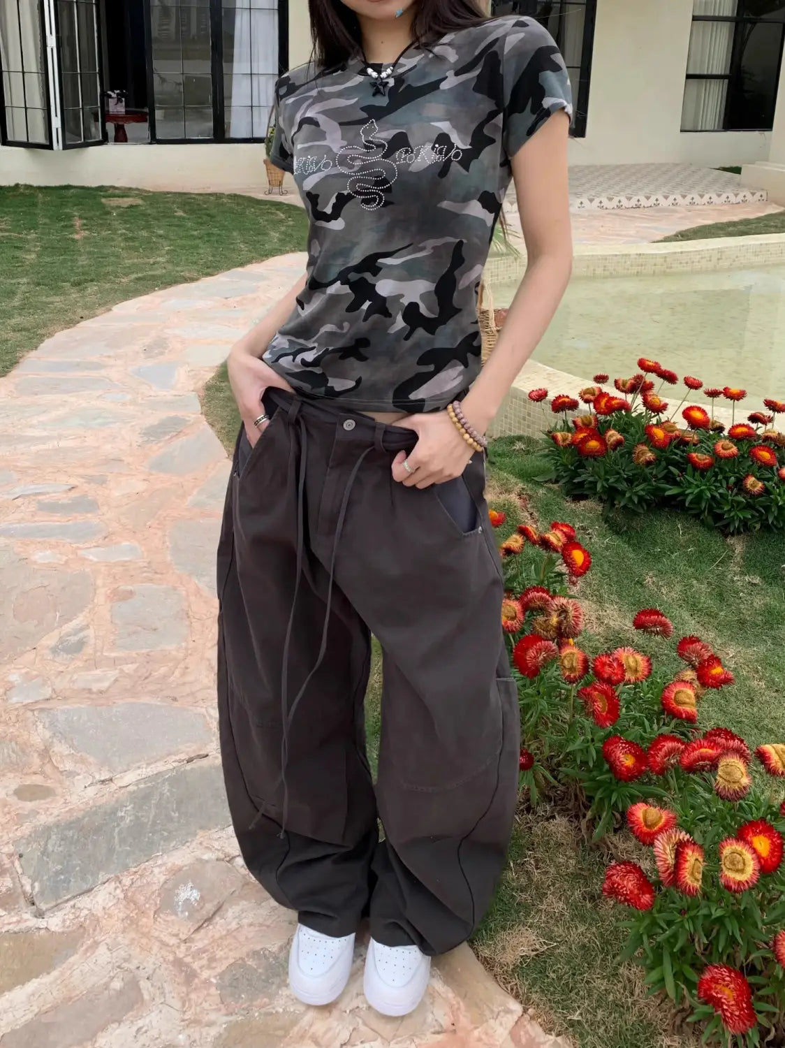 Retro Camouflage Printed Short Sleeved T-shirt For Women