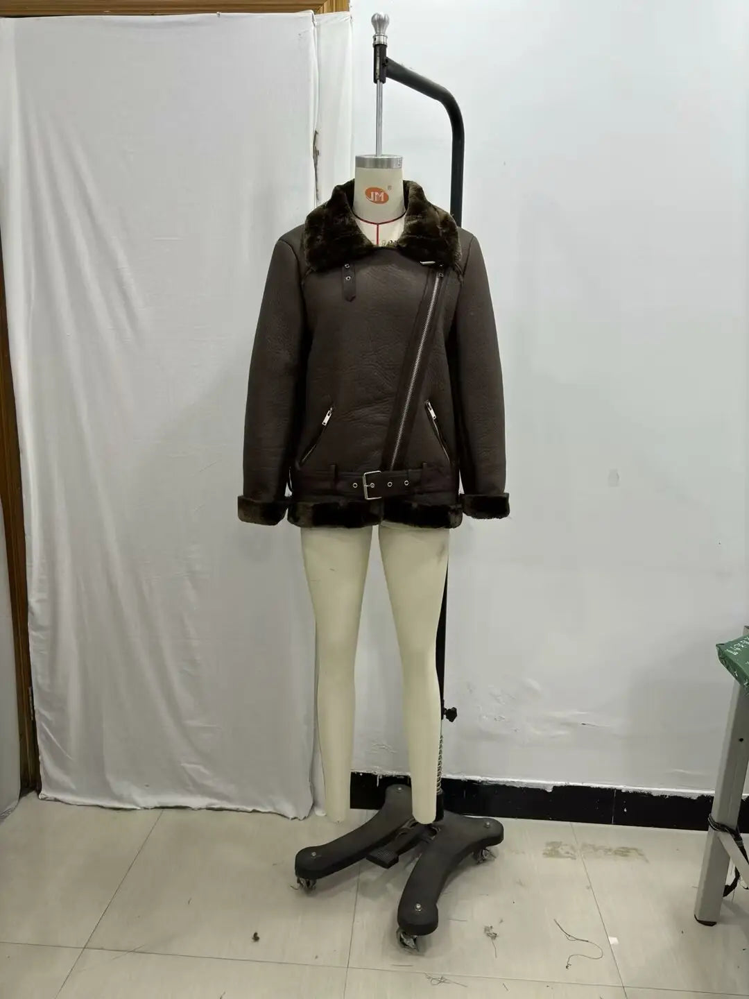 Women’s Fashion Fur Integrated Leather Coat Top