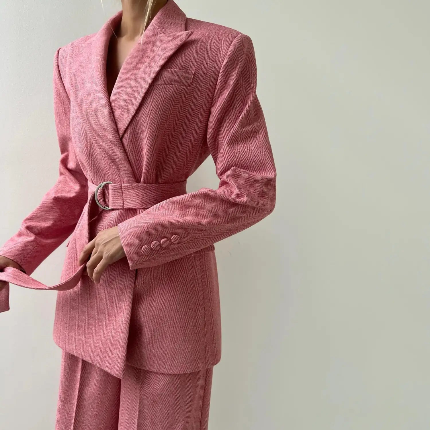 Street Style Sensation Luxury Clothing Global Fashion