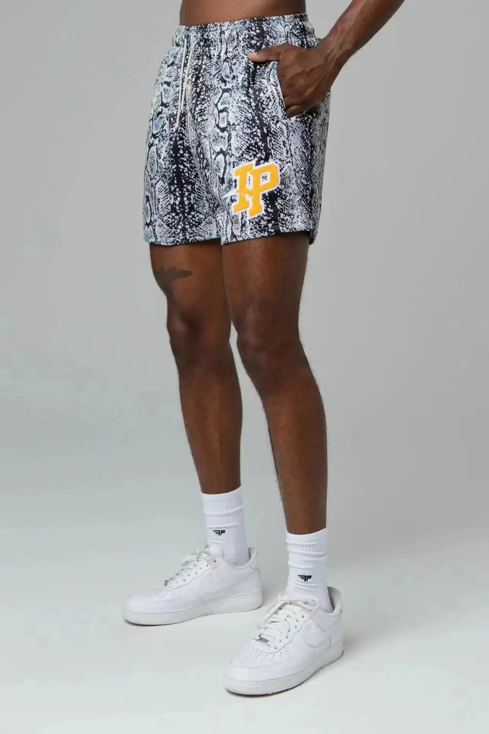 Men’s Sports Quick-drying Cropped Shorts Casual Basketball Running
