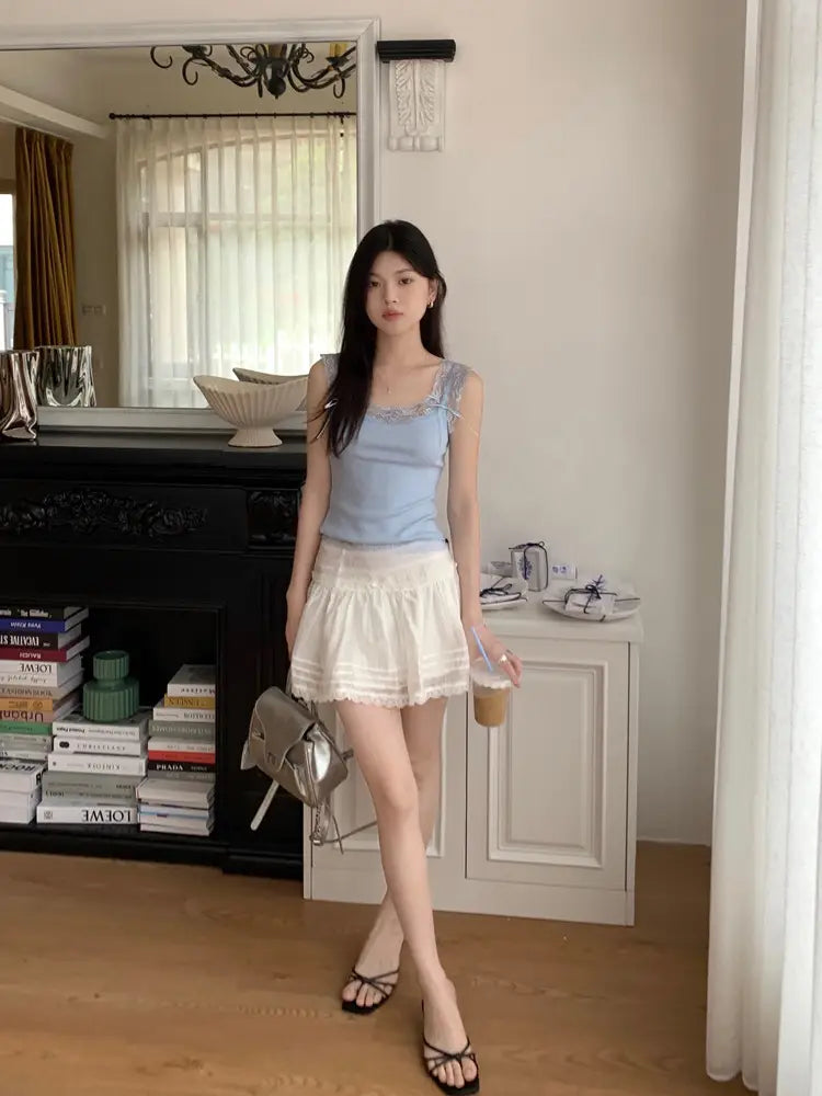 Sweet And Spicy Lace Stitching Floral Slim-fitting Suspenders Vest