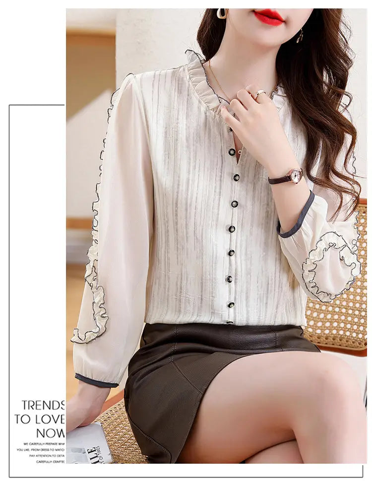 Women’s Sleeved Acetate Jacquard Top With Wooden Ear Collar Plate