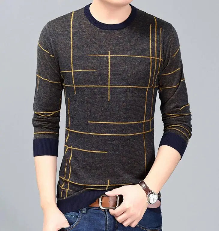 Men’s youth hooded round neck long sleeve t-shirt