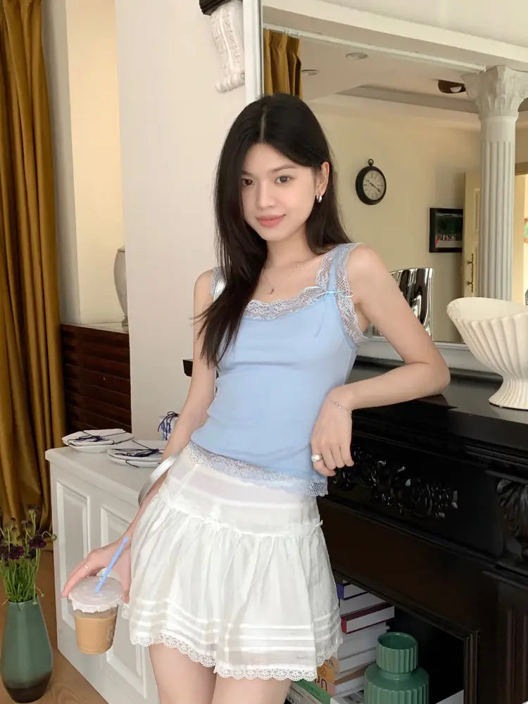 Sweet And Spicy Lace Stitching Floral Slim-fitting Suspenders Vest
