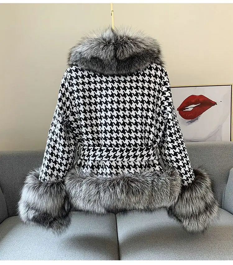 Fur Coat Women’s Short Houndstooth Fur Collar Silver Fox Fur Jacket