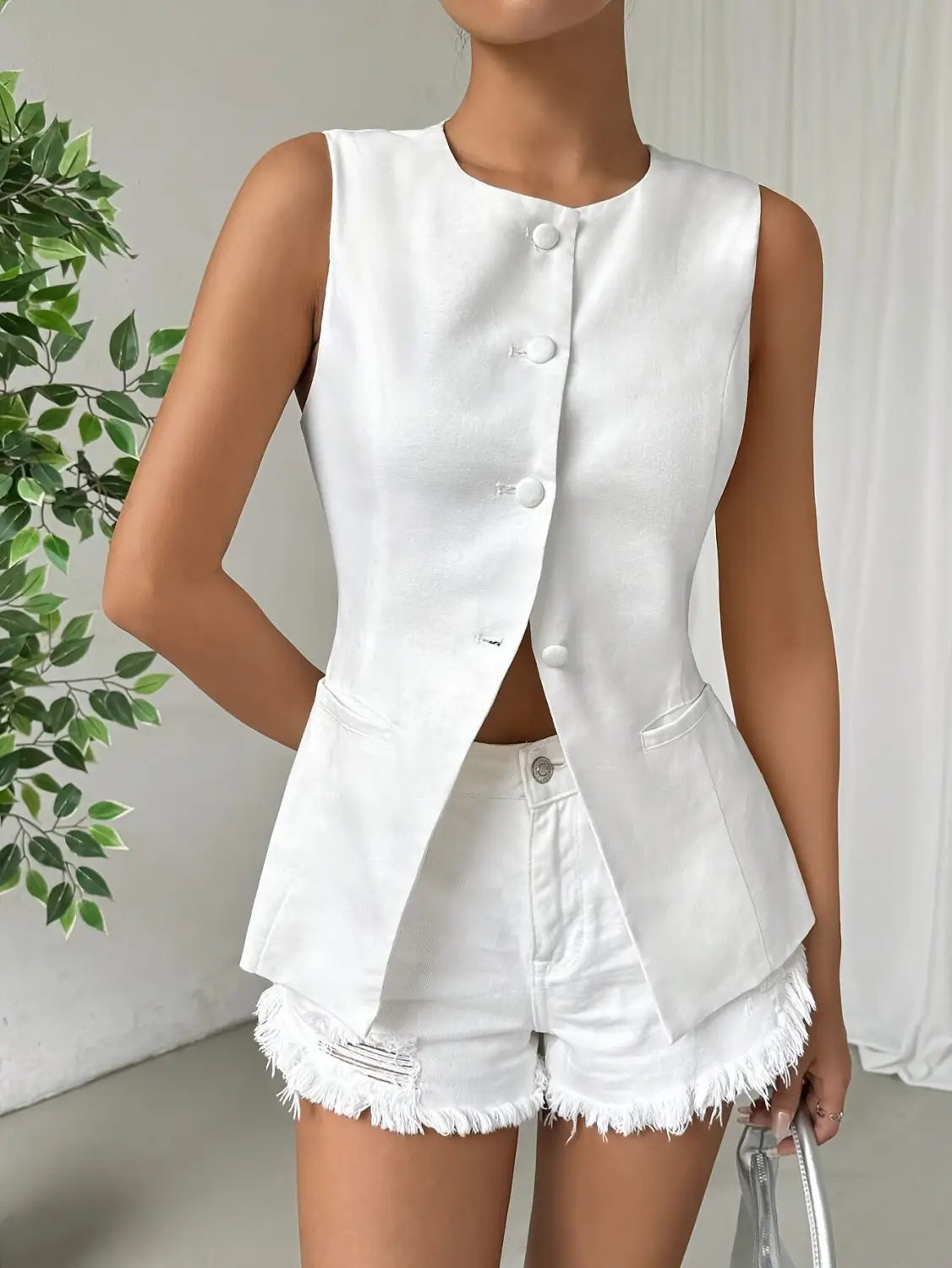 Sleeveless Button Round Neck Elegant Vest