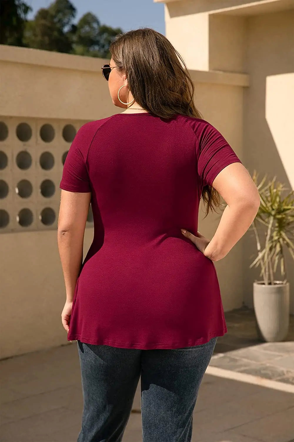 Women’s Plus Size T-shirt V-neck Top