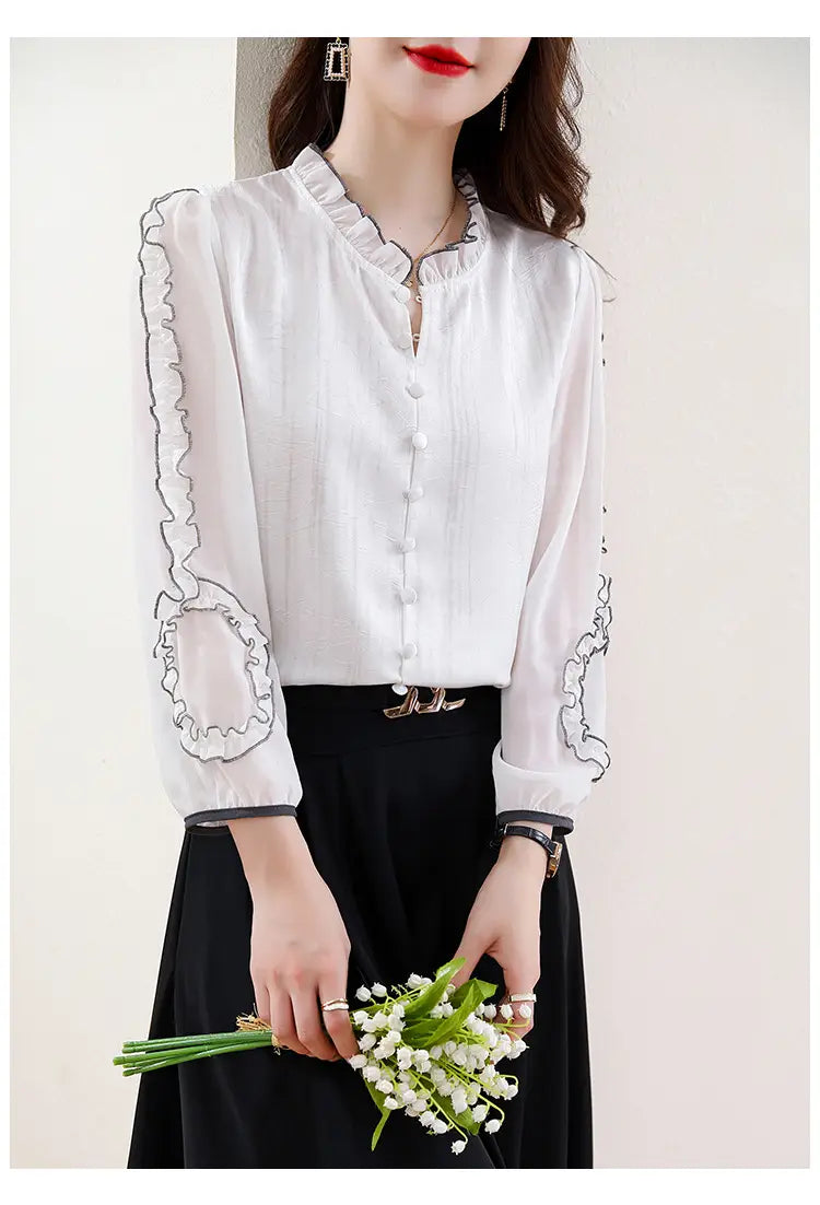 Women’s Sleeved Acetate Jacquard Top With Wooden Ear Collar Plate