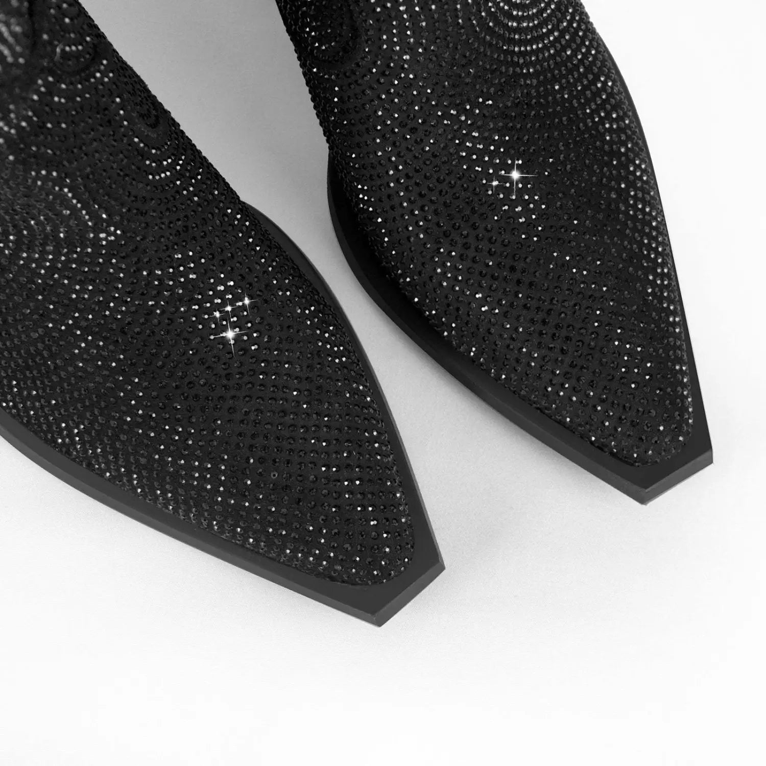Green Pointed Baby’s Breath Rhinestone Chunky Heel Sleeve