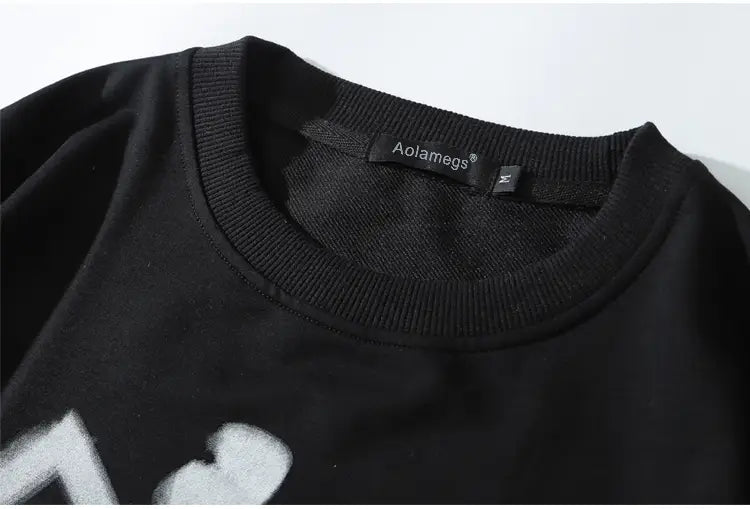 Loose two-dimensional cartoon long sleeves