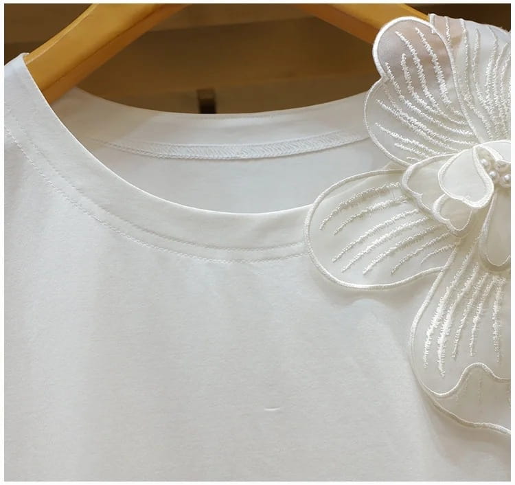 Round Neck Three-dimensional Flower Decoration Fashion Ruffle Sleeve Loose Slim Top