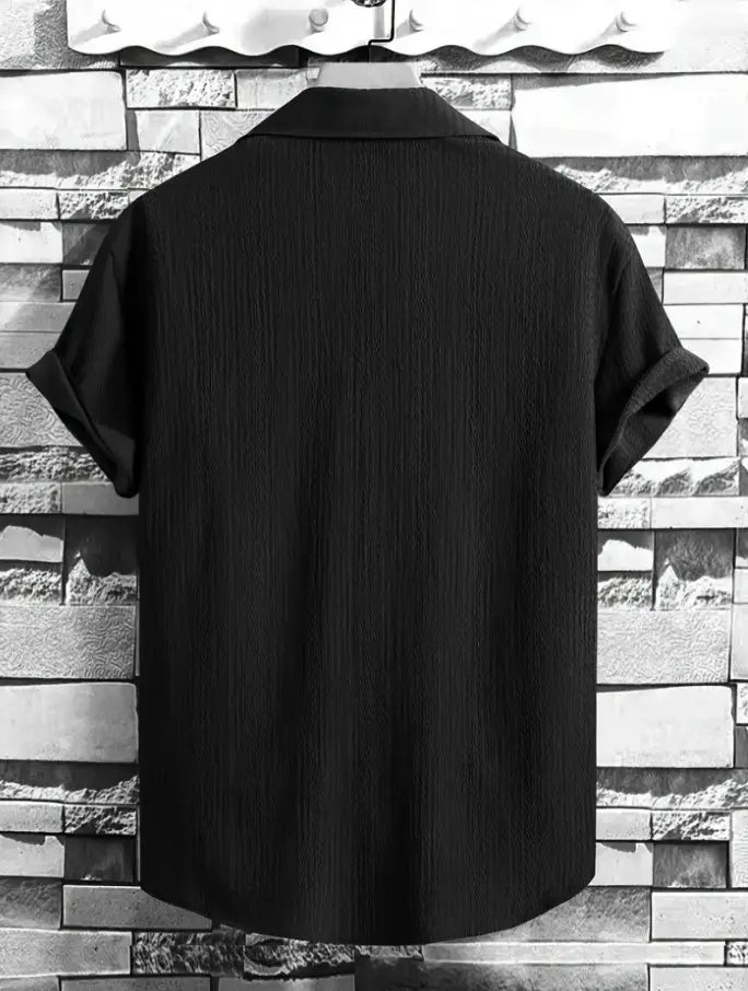 Holiday Leisure Wrinkle Men’s Short Sleeve Shirt