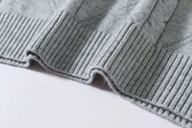 Fashion Rhombus Sweater Men’s Casual Stand Collar Long Sleeve Half Zipper Sweater