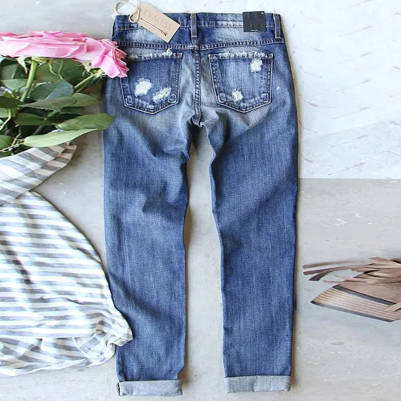 Women’s Four-leaf Clover Printed Patch Ripped Jeans