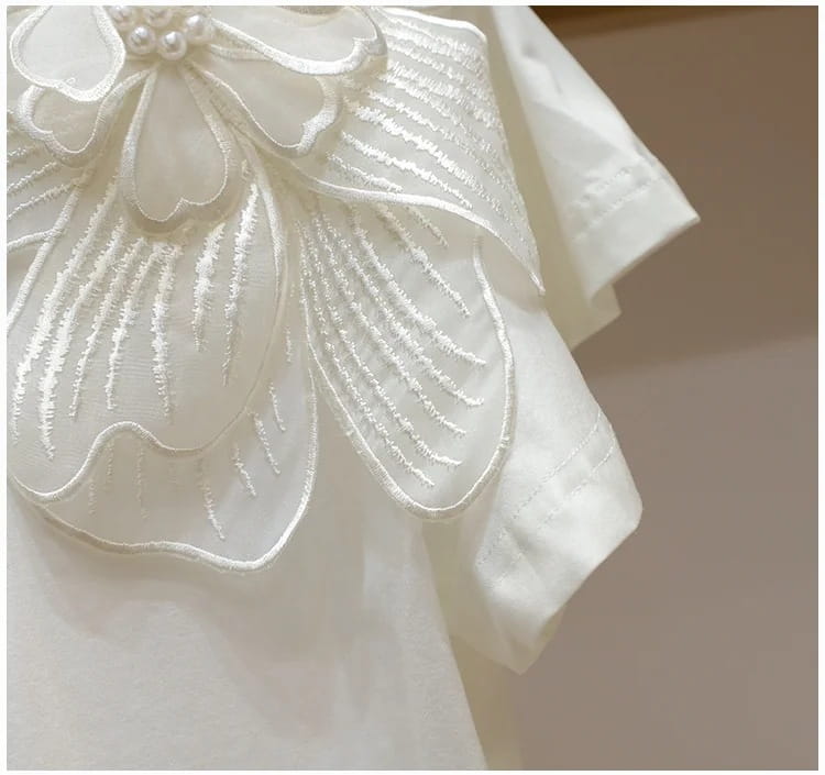 Round Neck Three-dimensional Flower Decoration Fashion Ruffle Sleeve Loose Slim Top