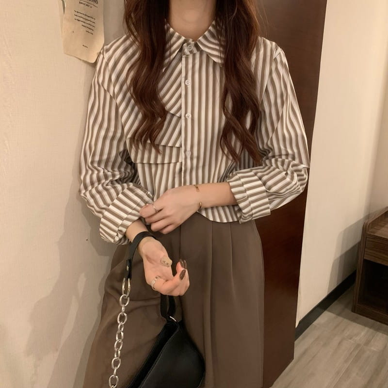 French White Shirt Women’s Spring Design Sense Niche Shirt Temperament High Sense Chic Beautiful Short Long Sleeve Top