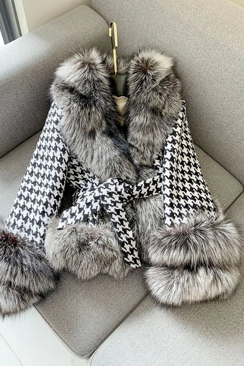 Fur Coat Women’s Short Houndstooth Fur Collar Silver Fox Fur Jacket