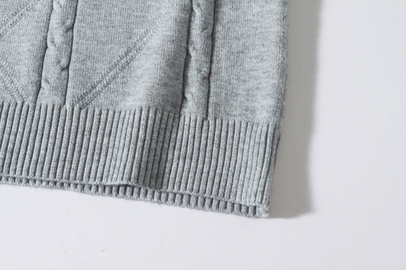 Fashion Rhombus Sweater Men’s Casual Stand Collar Long Sleeve Half Zipper Sweater