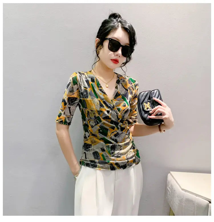 Casual Retro Standard Half Sleeve Regular V-neck All-match Bottoming Shirt
