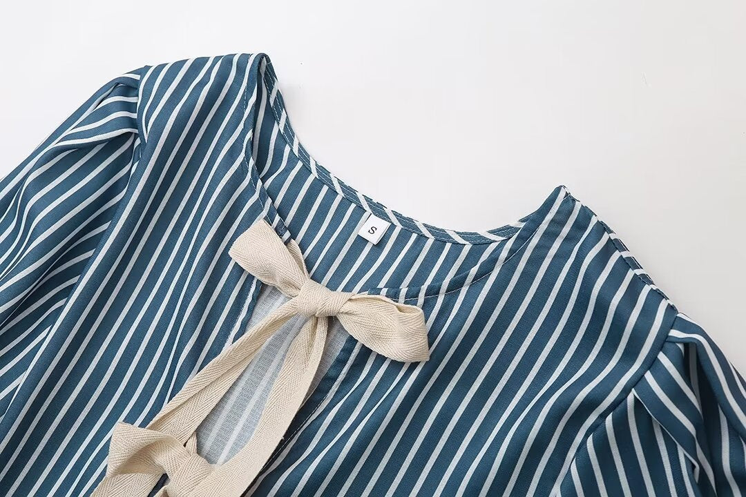 European And American Style Women’s Striped Bow Lace-up Top