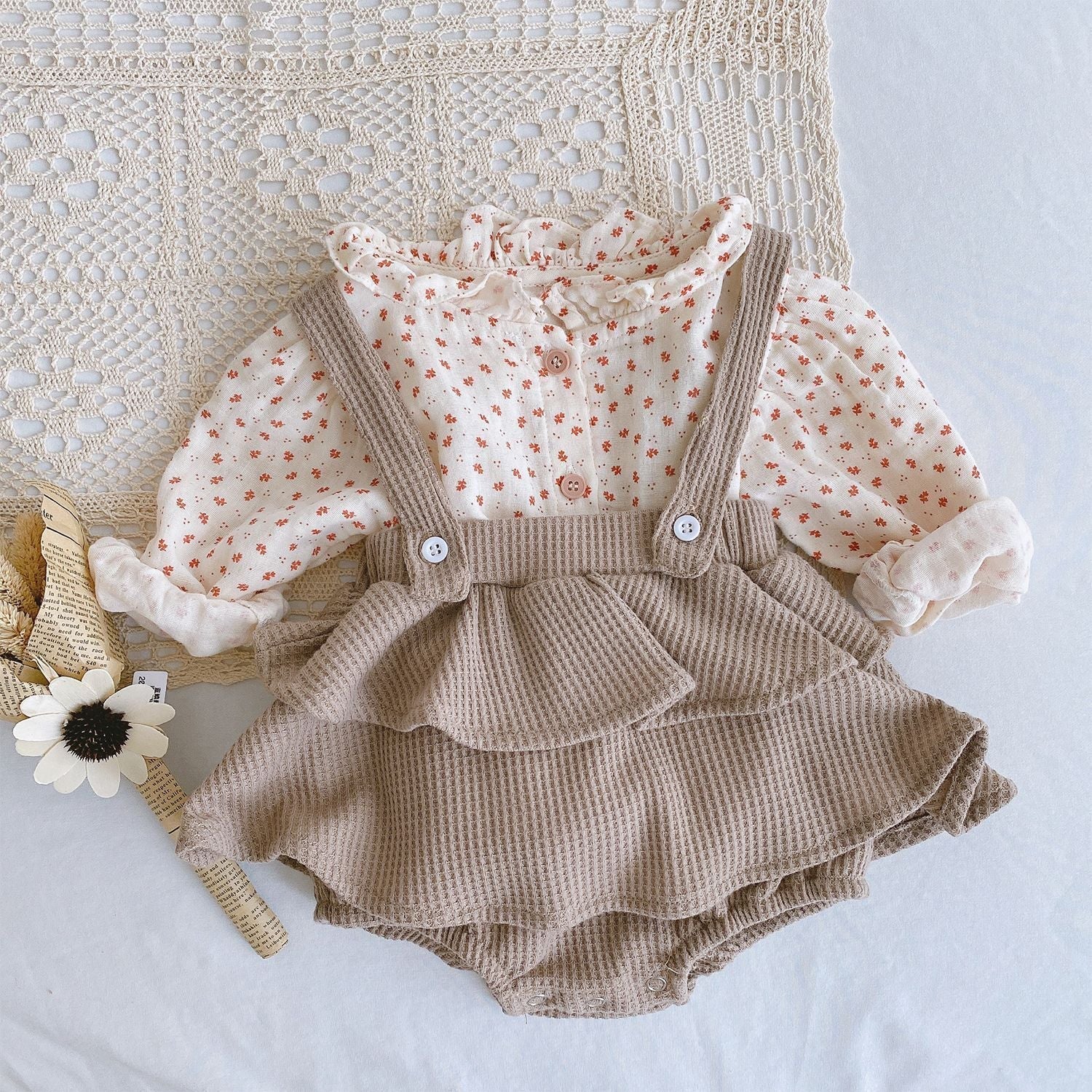 Baby Romper 0-2 Years Old Baby Clothes Baby Girl Foreign Style Pleated Lotus Leaf Sling Climber - Coffee / 66cm