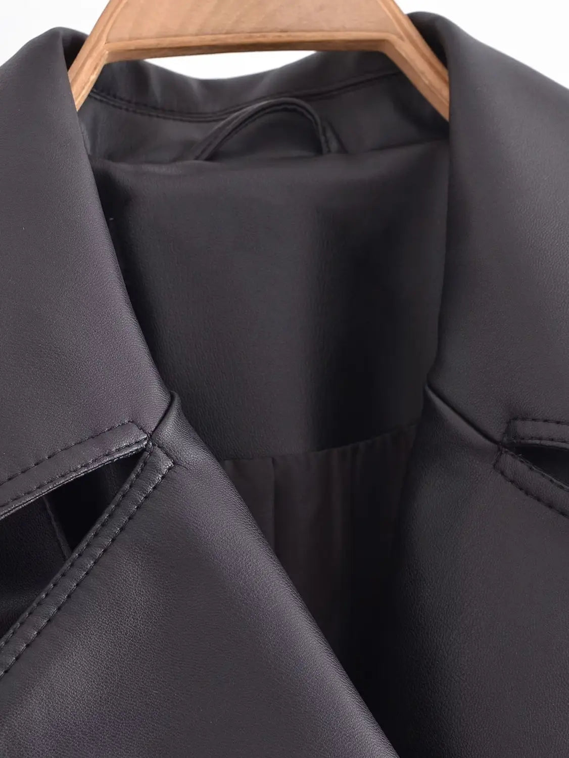 Women’s Elegant Slightly Mature Imitation Leather Short Trench Coat