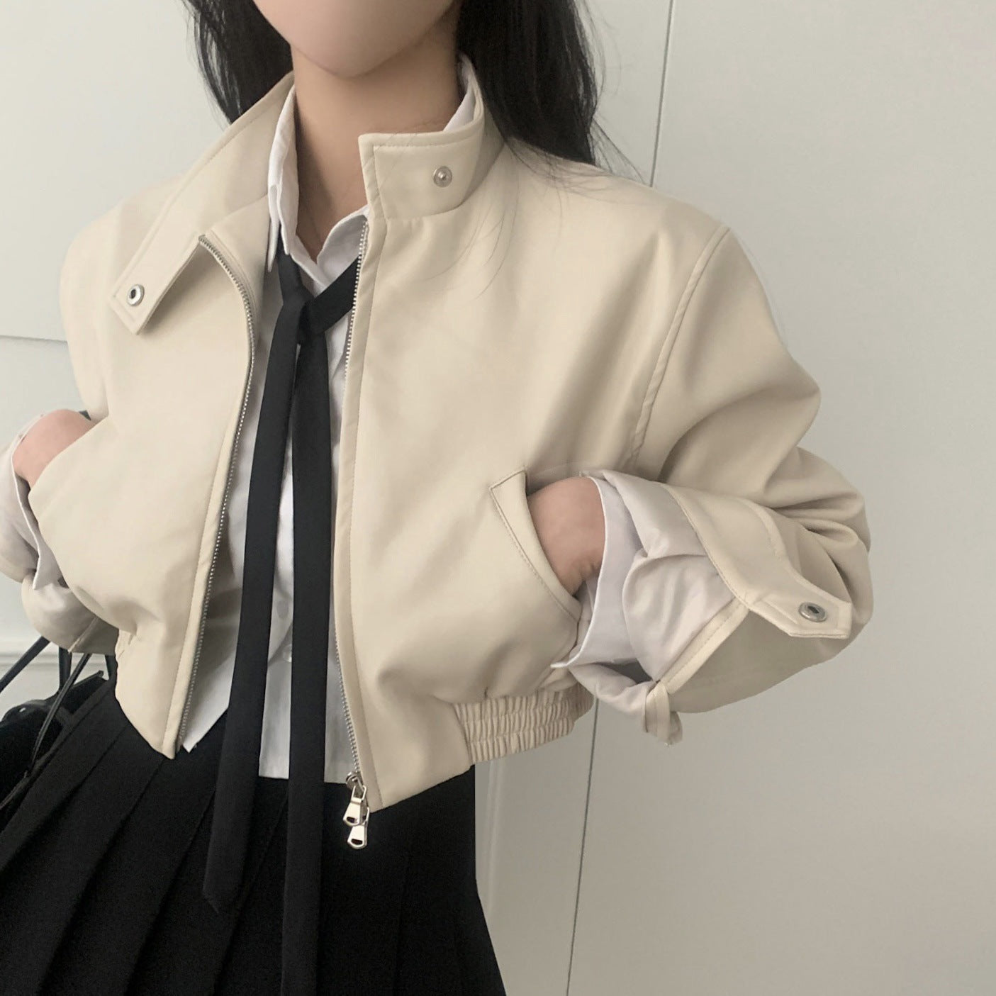 French Style Retro Design Zipped Stand Collar Elastic And Waisted Short Biker’s Leather Jacket Women