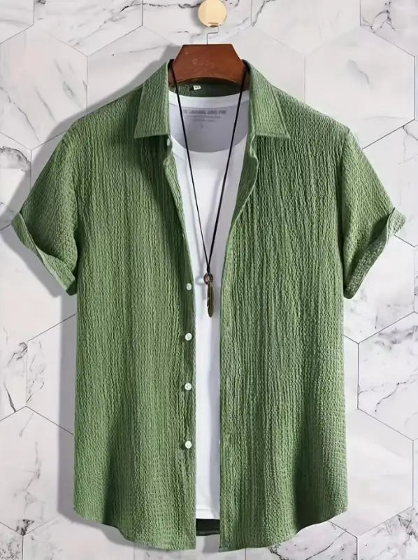Holiday Leisure Wrinkle Men’s Short Sleeve Shirt