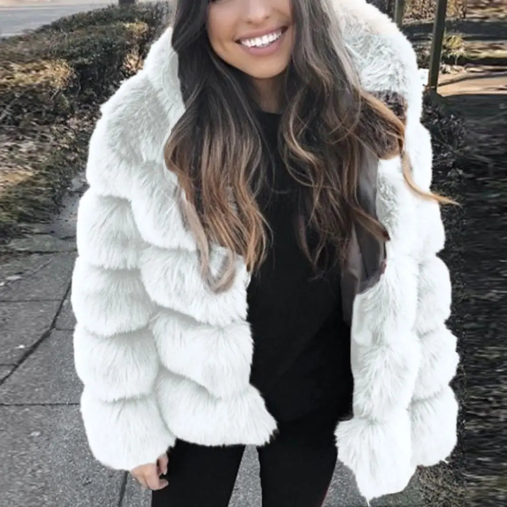 Women’s Minimalist Hooded Patchwork Fur Grass Jacket