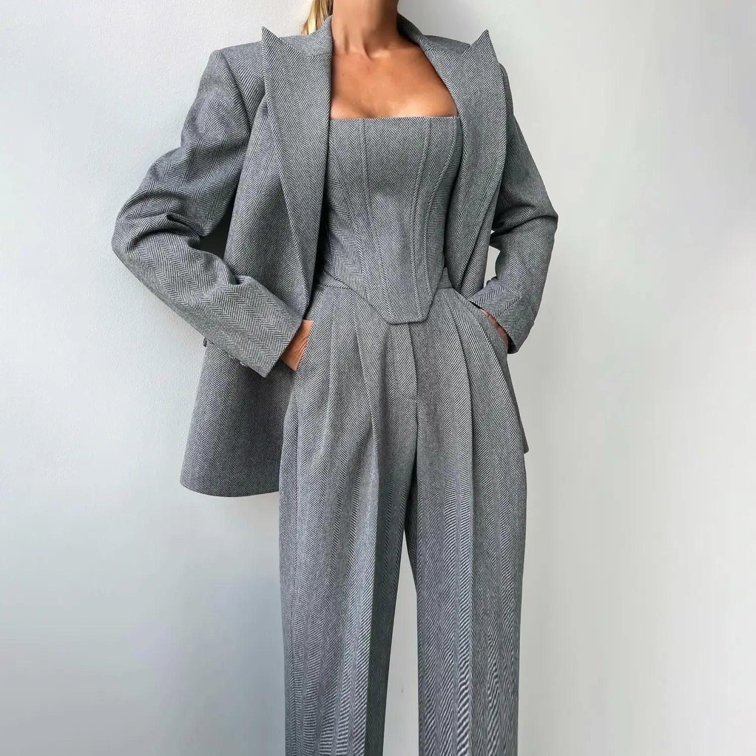Street Style Sensation Luxury Clothing Global Fashion