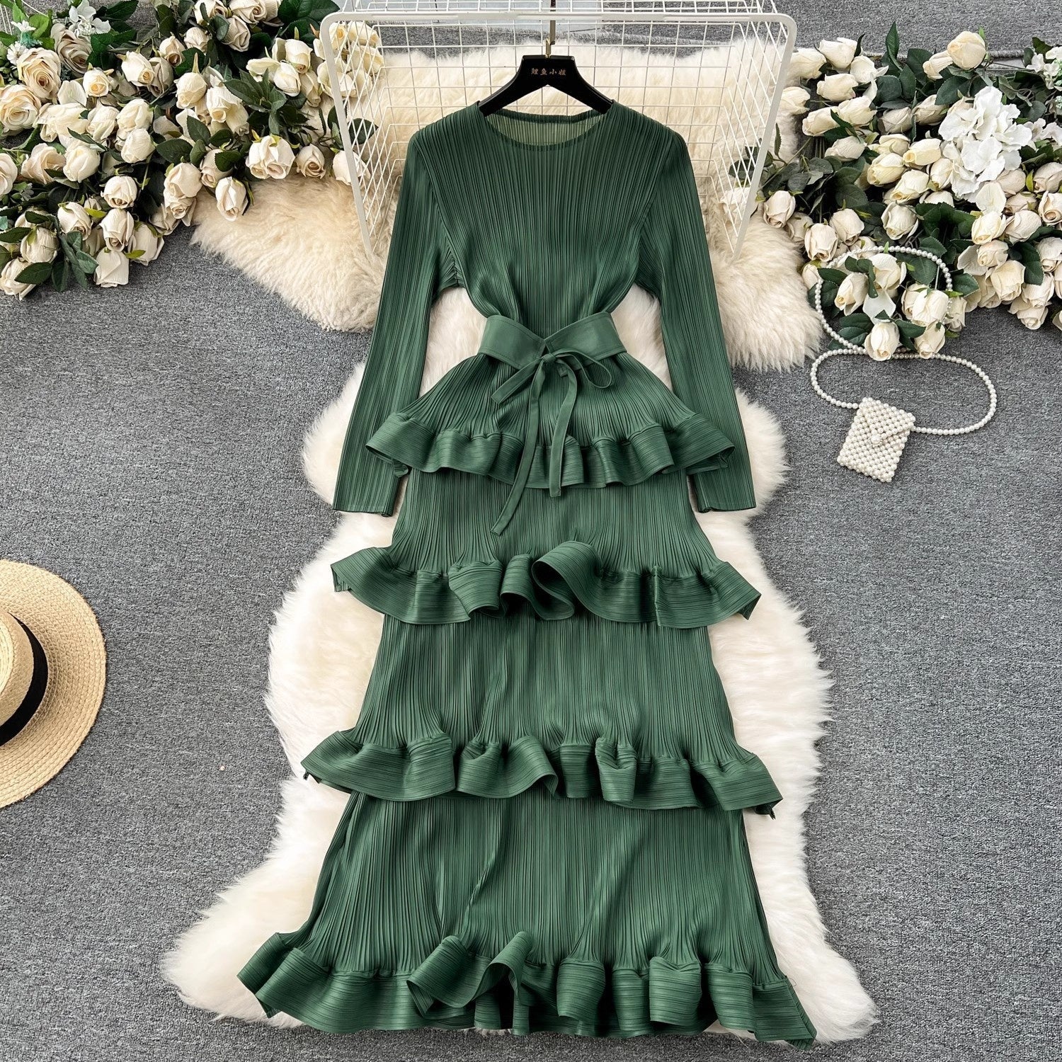 Cake Heavy Industry Pleated Slim Long Dress - Dark Green / Average Size