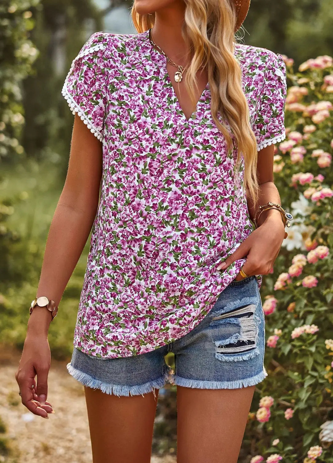 Women’s V-neck Printed Spring And Summer Casual T-shirt Top