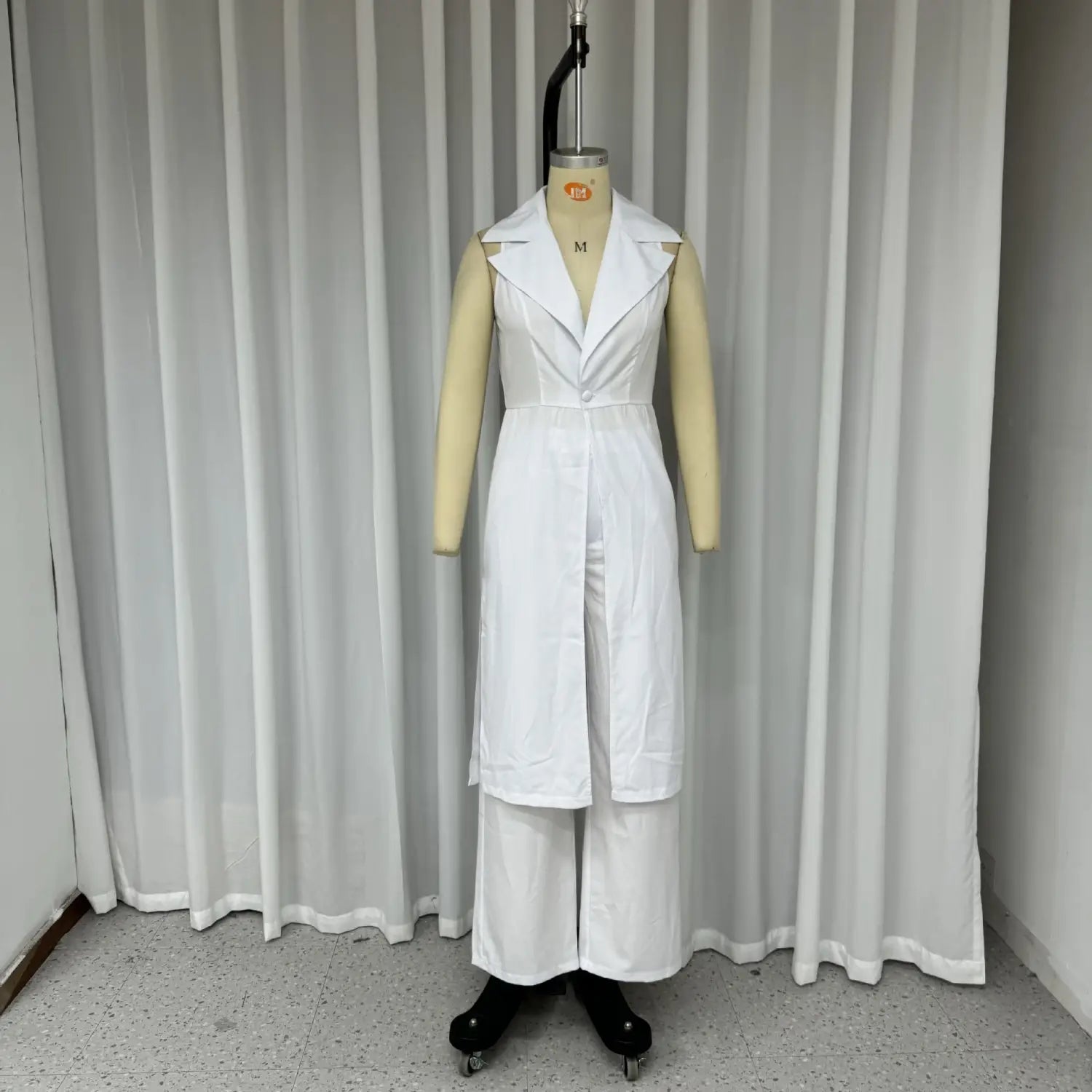 Women’s Suit Fall Lapels Sleeveless Solid Color Two-piece Set
