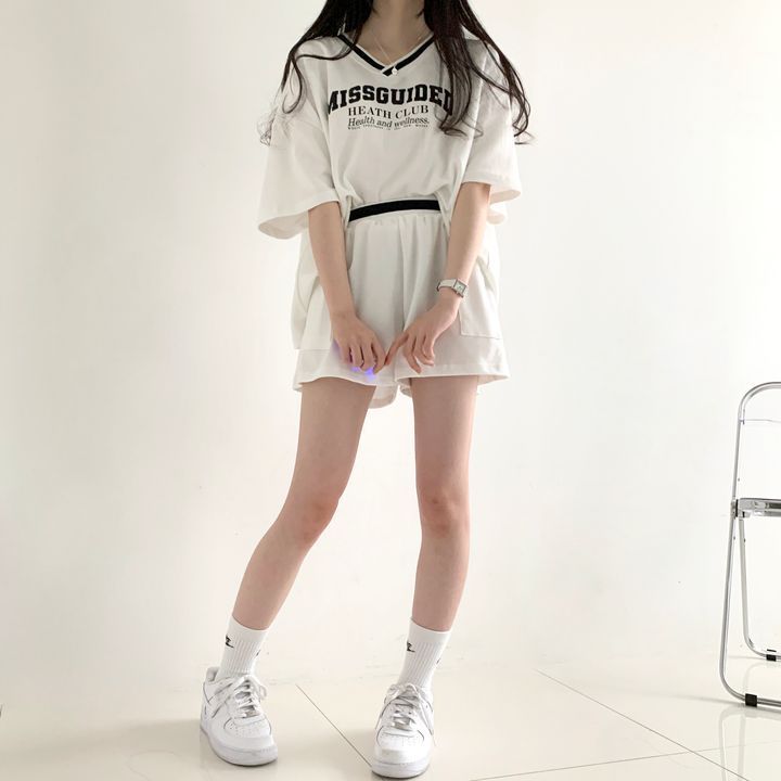 V-neck Women’s Short-sleeved Shorts Two-piece Set Solid Color