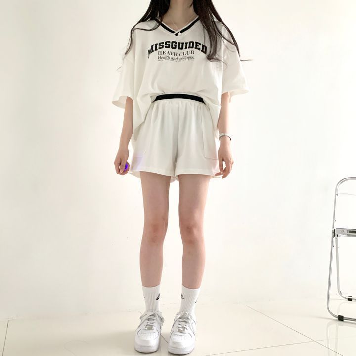 V-neck Women’s Short-sleeved Shorts Two-piece Set Solid Color