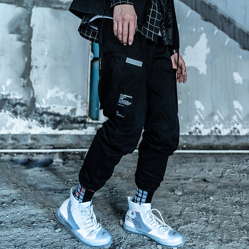 Pocket stitching sports trousers