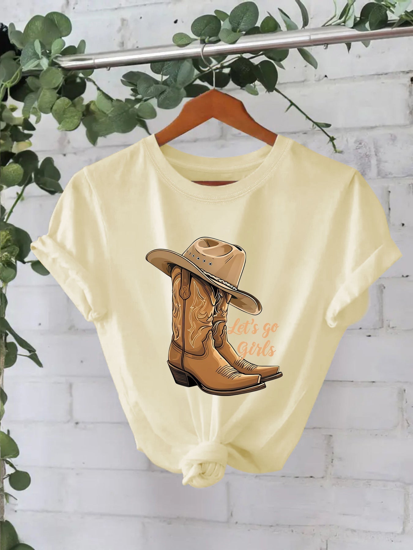 Cotton T-shirt Female Martin Boots Hat Printing - Apricot / S