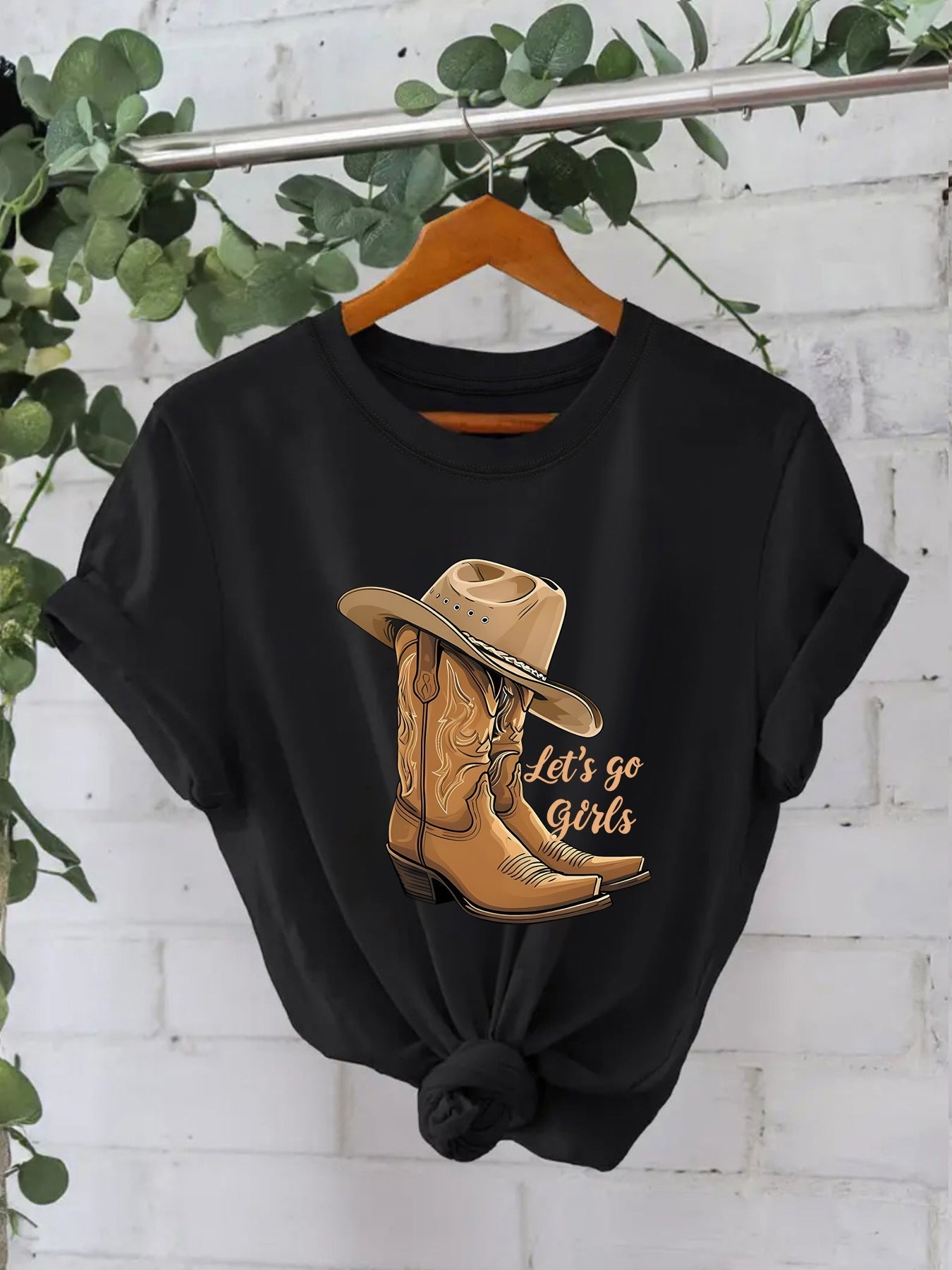 Cotton T-shirt Female Martin Boots Hat Printing - Black / S