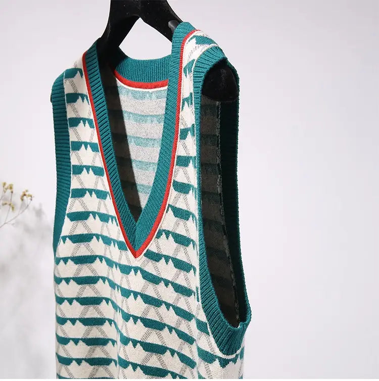 Retro Contrast Color Jacquard Ins Knitted Vest For Women